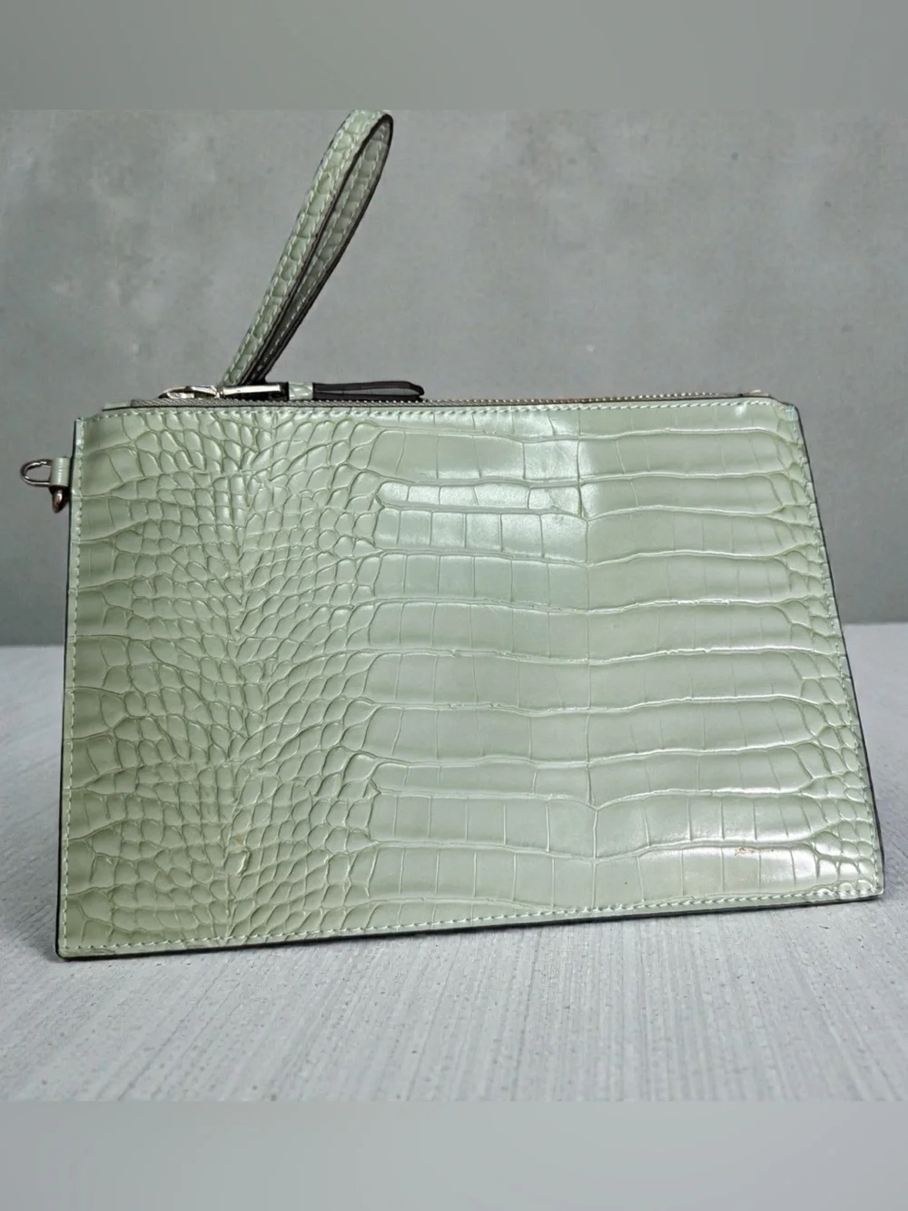 Wristlet INC International Concepts Croc-Embossed/Light Sage